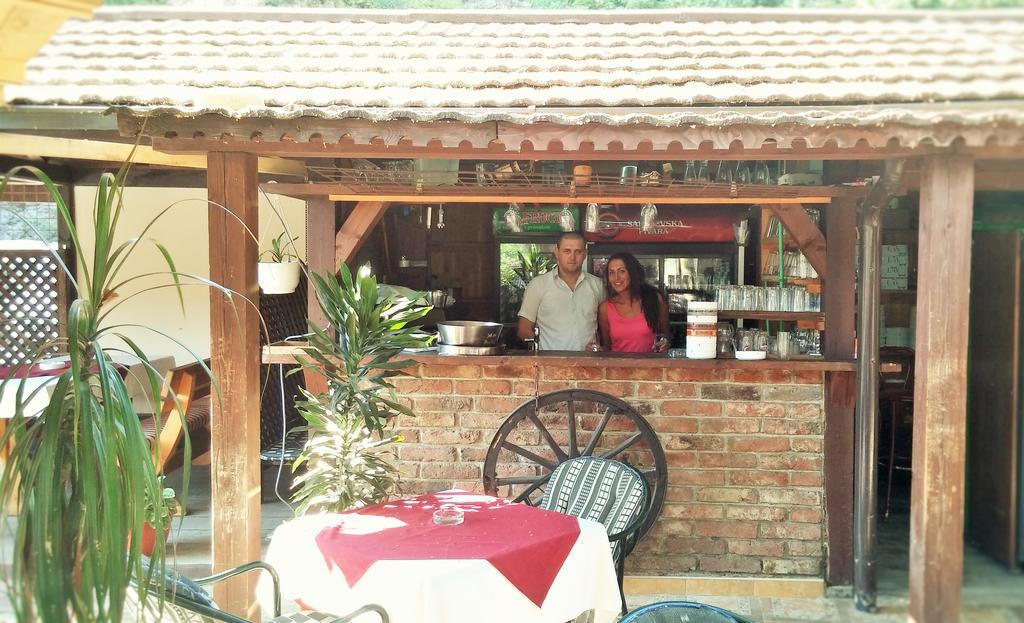 B&B Bazeni Saraievo Exterior foto